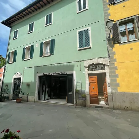 Casa In Piazza Asciano