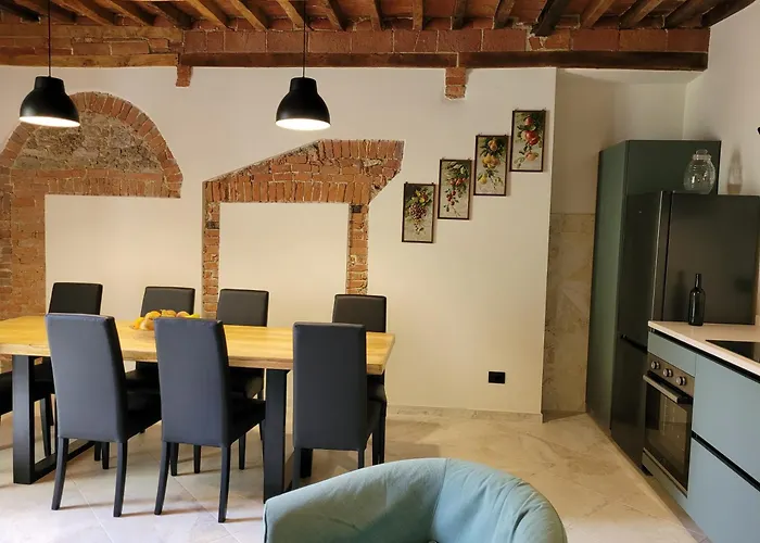 Casa In Piazza * Asciano