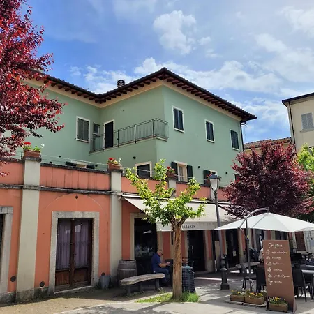 Casa In Piazza Asciano